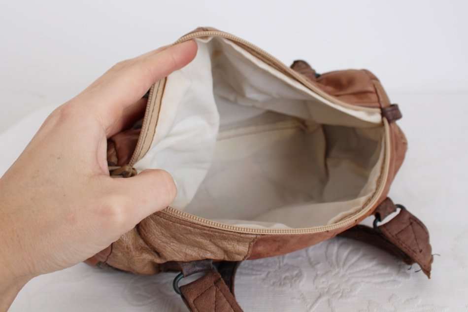 VINTAGE SOFT GENUINE LEATHER PATCH BROWN SHOULDER BAG HANDBAG