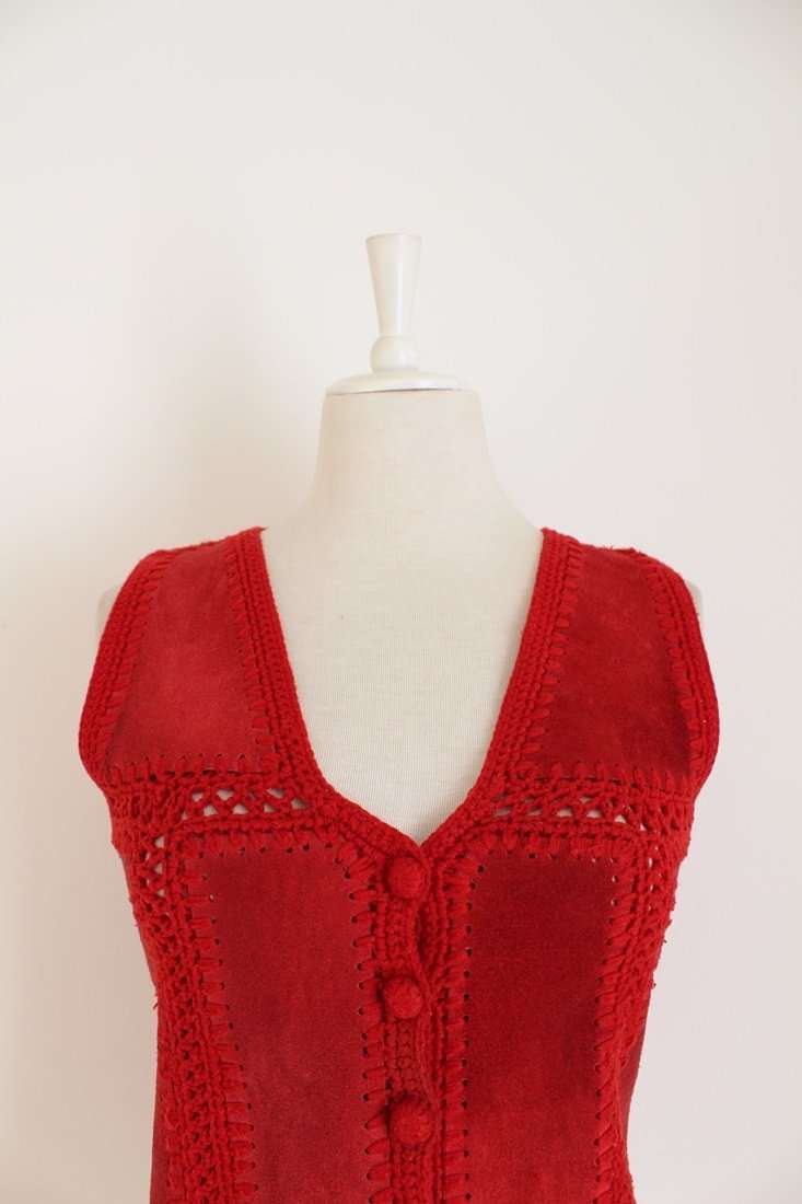 *GENUINE SUEDE LEATHER* VINTAGE RED KNIT WAISTCOAT JERSEY TOP - SIZE 14