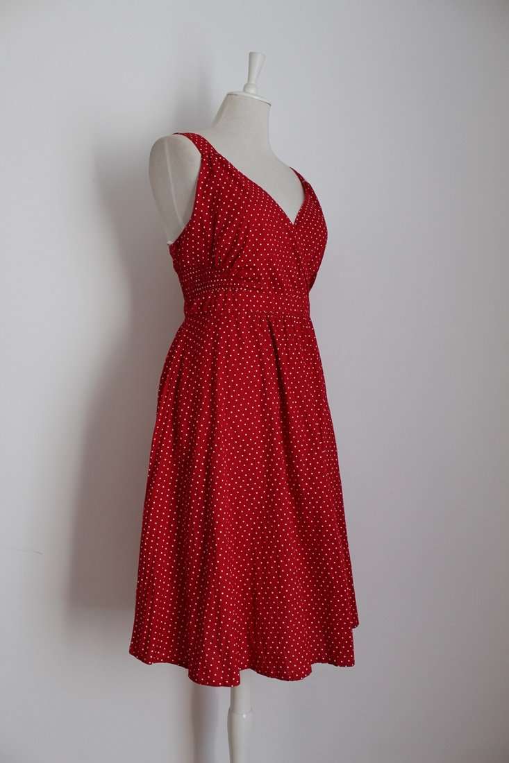 VINTAGE INSPIRED RED POLKA DOT SUMMER DRESS - SIZE 18