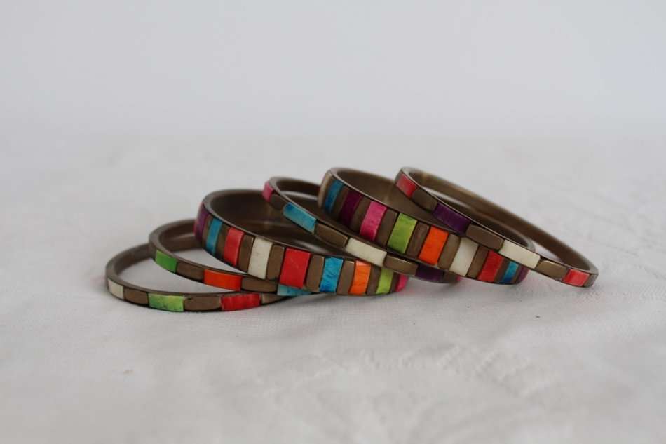VINTAGE MULTICOLORED BONE INLAY BRASS INDIAN BANGLES BRACELETS