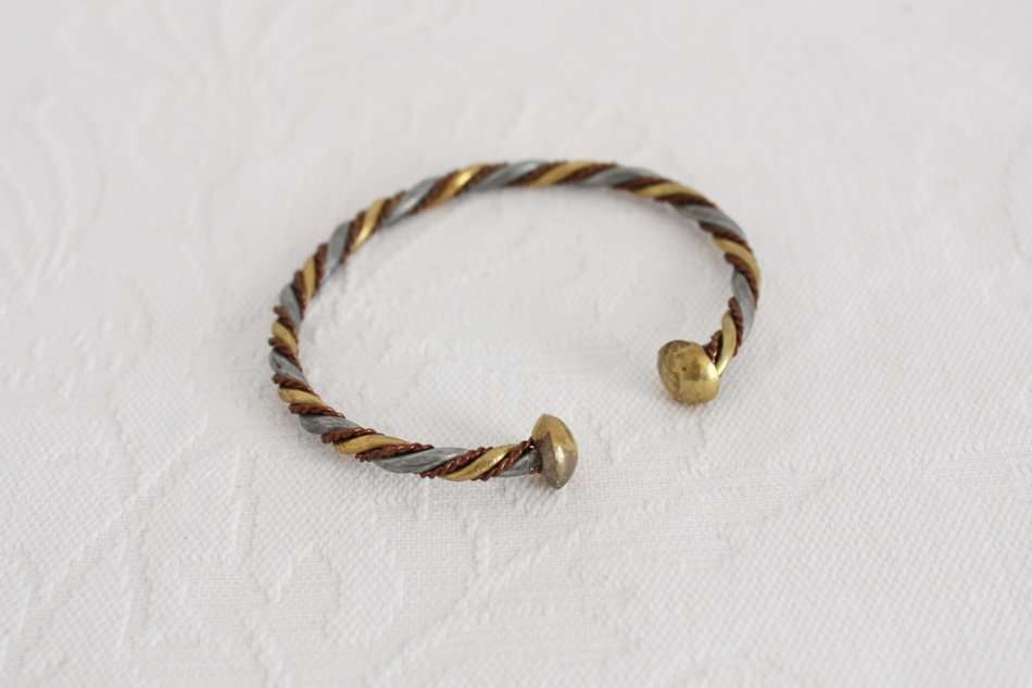 VINTAGE TWISTED BRASS COPPER SILVER TONE WIRE CUFF BRACELET