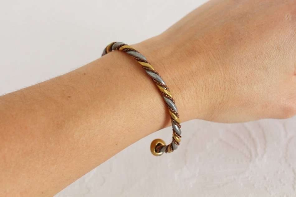 VINTAGE TWISTED BRASS COPPER SILVER TONE WIRE CUFF BRACELET