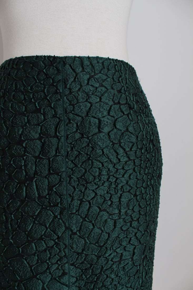 *NINA RICCI* DESIGNER GREEN TEXTURED SILK PENCIL SKIRT - SIZE 12