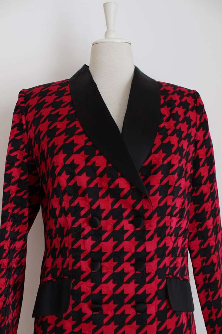 *FLASH SALE - 50% OFF!* VINTAGE HAND TAILORED SILK HOUNDSTOOTH CHECK TWO PIECE SUIT - SIZE 12