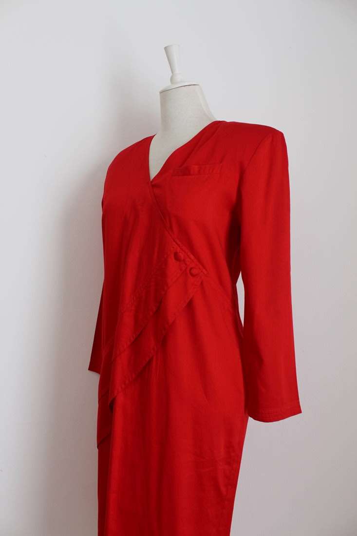VINTAGE RED PLEATED BUTTON DOWN BACK LONG SLEEVE DRESS - SIZE 12