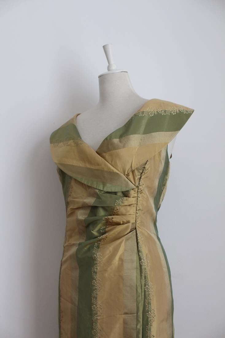 100% SILK VINTAGE GOLD GREEN STRIPED COCKTAIL FORMAL DRESS - SIZE 16