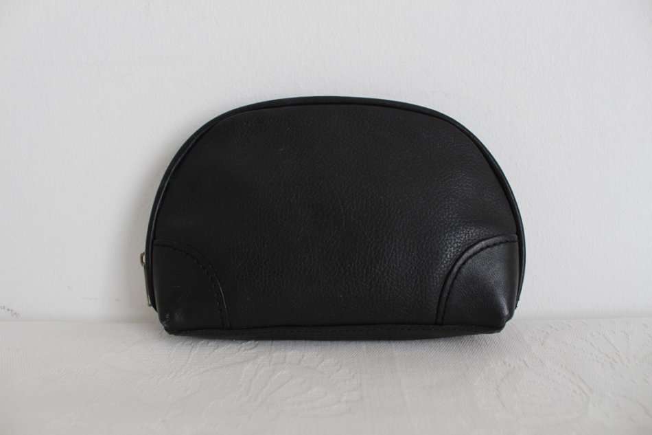 VINTAGE GENUINE LEATHER BLACK PURSE BAG