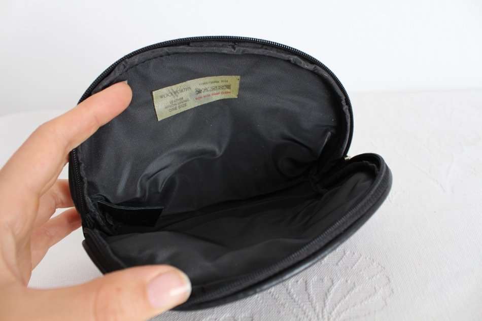 VINTAGE GENUINE LEATHER BLACK PURSE BAG