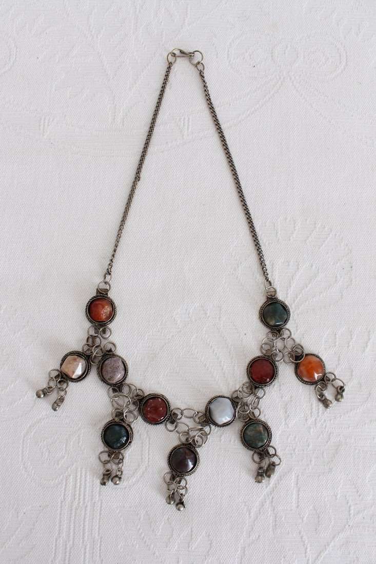 VINTAGE GEM STONE SILVER PLATED TRIBAL STATEMENT NECKLACE