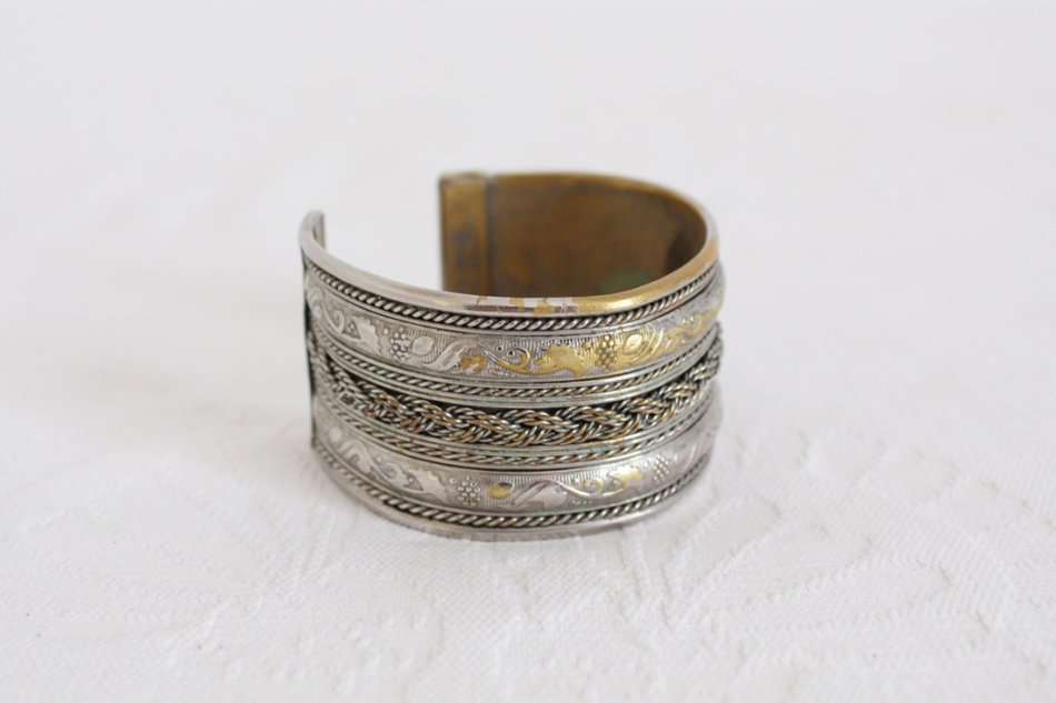 VINTAGE SILVER PLATED BRASS EMBOSSED CUFF BANGLE BRACELET