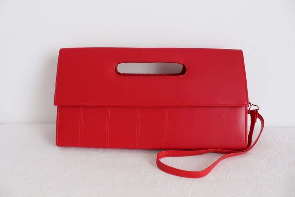 VINTAGE FAUX LEATHER RED CLUTCH HANDBAG BAG PURSE