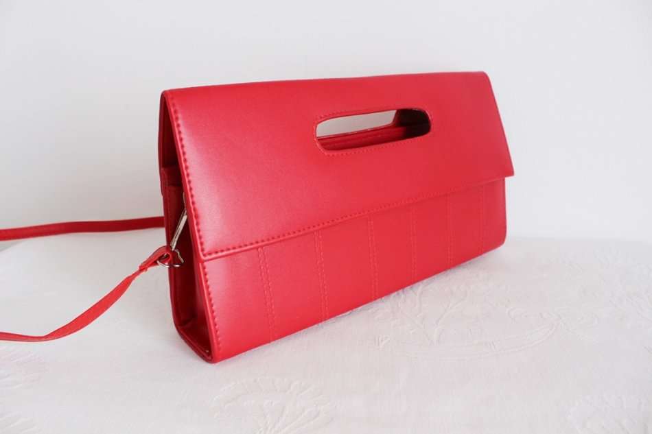 VINTAGE FAUX LEATHER RED CLUTCH HANDBAG BAG PURSE