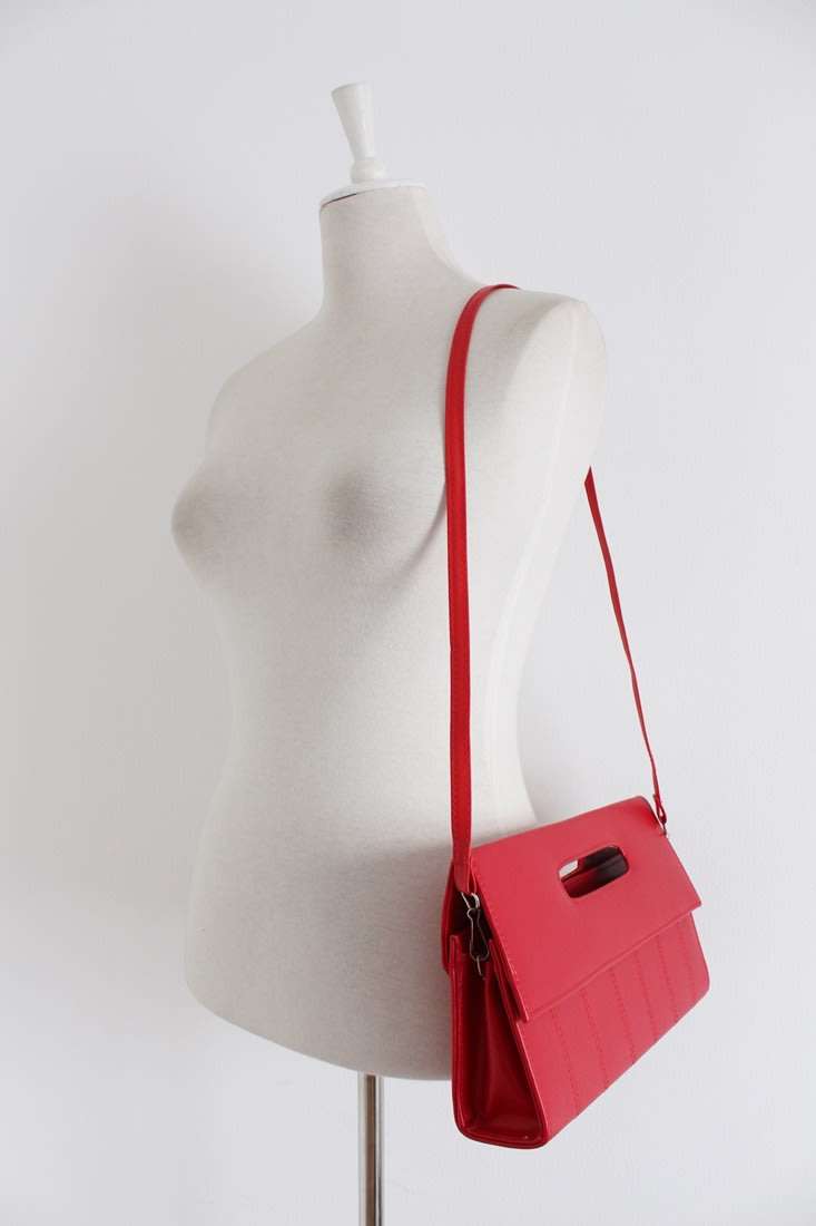 VINTAGE FAUX LEATHER RED CLUTCH HANDBAG BAG PURSE