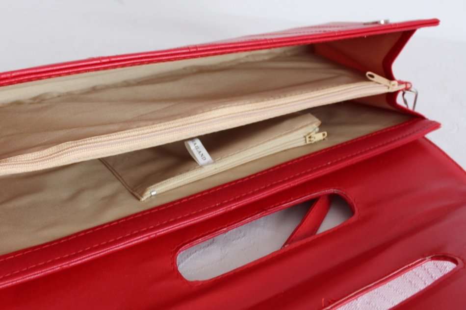 VINTAGE FAUX LEATHER RED CLUTCH HANDBAG BAG PURSE