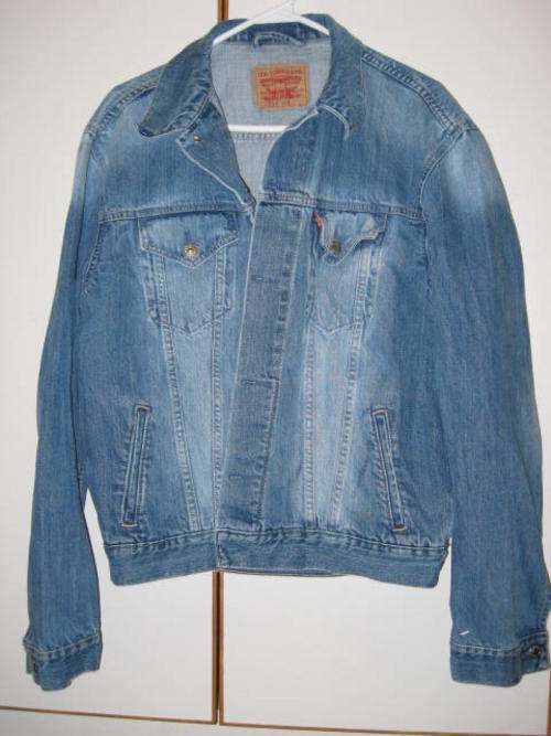 LEVI'S ORIGINAL MEN'S DISTRESSED FADED BLUE DENIM JACKET SIZE XL