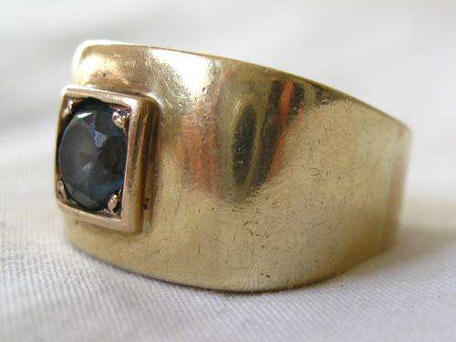 VINTAGE GOLD GREEN TOURMALINE UNISEX RING (SIZE O)