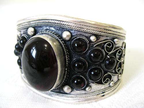 TIBET SILVER DEEP PURPLE TRIBAL CHUNKY CUFF BANGLE BRACELET - BRAND NEW