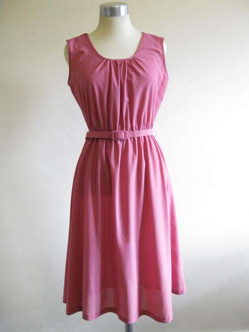VINTAGE DUSTY ROSE PINK SCOOP NECK BELTED SUMMER DRESS - SIZE 34