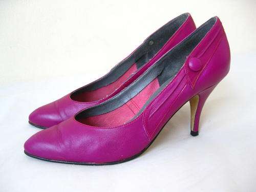 VINTAGE GINO PAOLI DESIGNER GENUINE LEATHER FUSCHIA KITTEN HIGH HEELS SHOES - SIZE 5