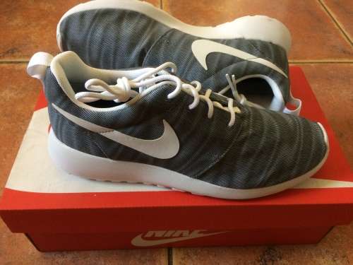 NIKE Womens Roshe One Print UK 5