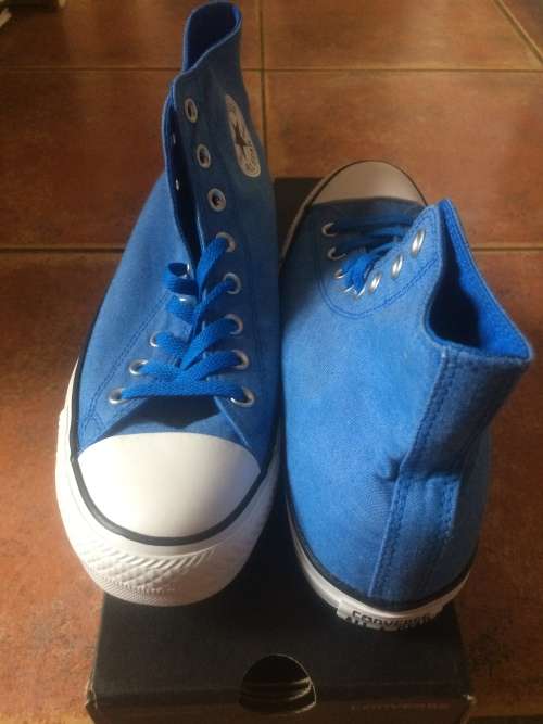 Converse Men`s CTAS Hi Top Light Blue Sneaker UK 9