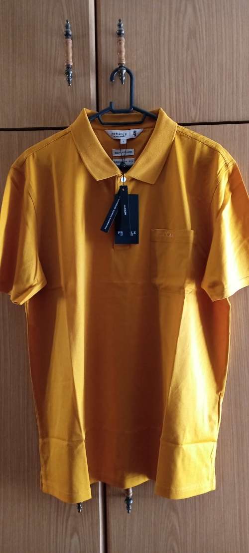 PRINGLE OF SCOTLAND Mustard Short Sleeve Golfer L