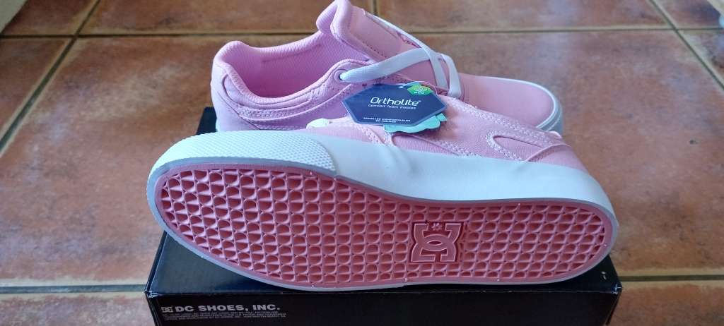 DC Women`s Kalis Vulc Sneaker UK 5