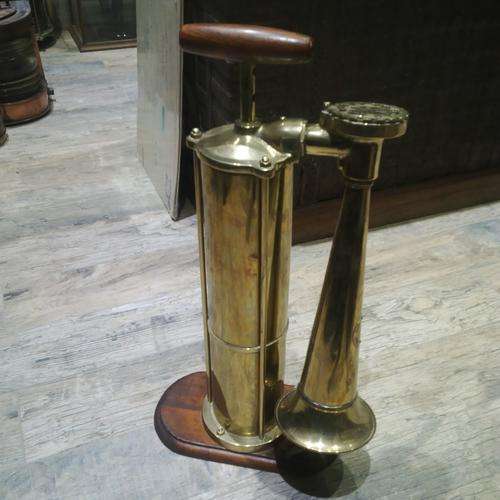 Brass Fog Horn, beautifull item!!