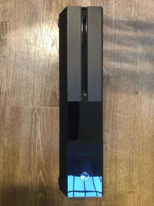 Xbox One 1TB & 2 Games | R3399