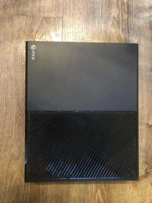 Xbox One 1TB & 2 Games | R3399