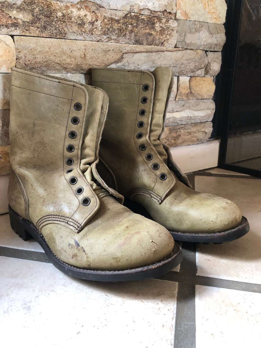 SANDF EXPERIMENTAL GREEN COMBAT BOOTS - VERY SCARCE ITEM