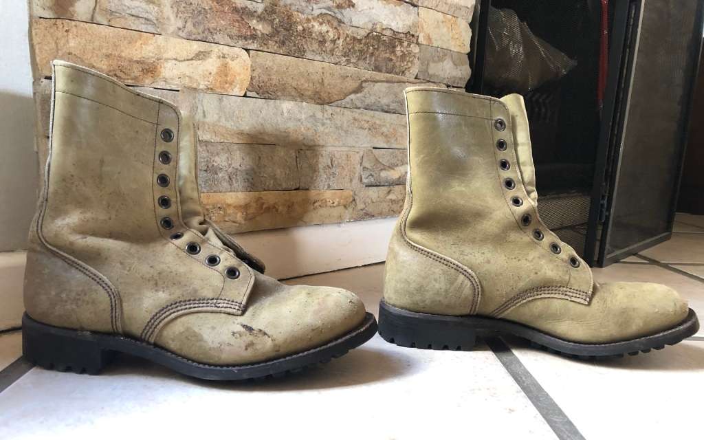 SANDF EXPERIMENTAL GREEN COMBAT BOOTS - VERY SCARCE ITEM