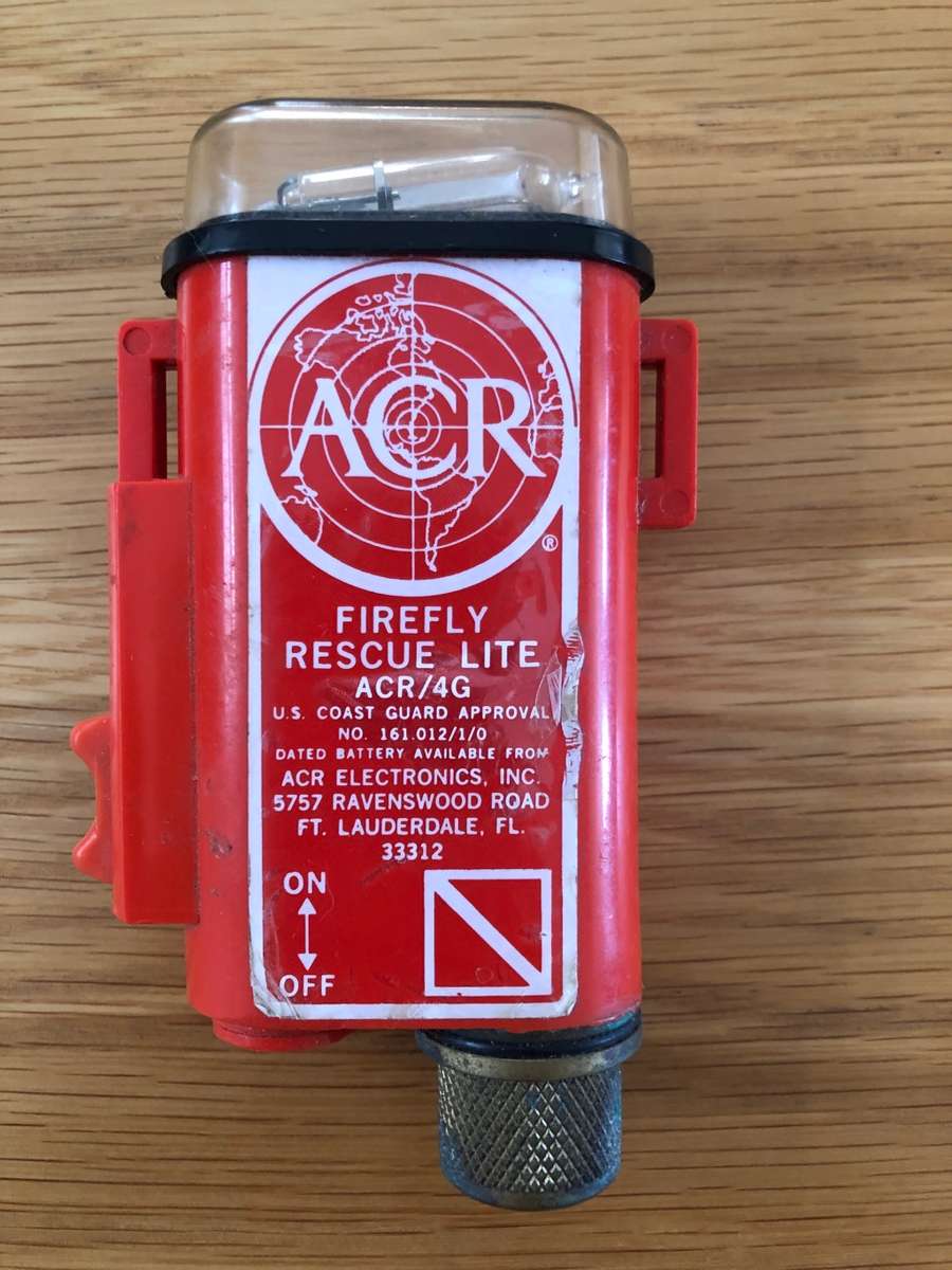 ACR STROBE LIGHT IN WORKING CONDITION