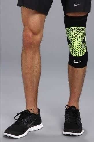 Nike Pro Combat HYPERSTRONG Knee Sleeve - EXTRA-LARGE