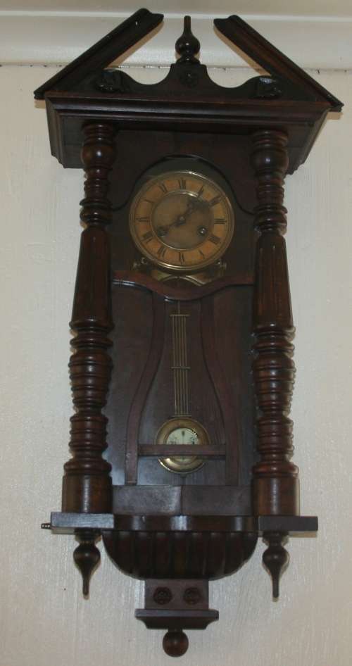 WOW A MAGNIFICENT ANTIQUE 1896  KIENZUL WALL CLOCK AMAZING DETAILED WOODEN CASE