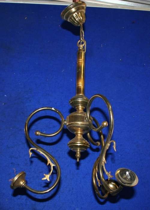 A EXQUISITE THREE TIER VINTAGE BRASS METAL CEILING LIGHT A MAGNIFICENT PIECE SO MUCH CHARM DETAIL!!!