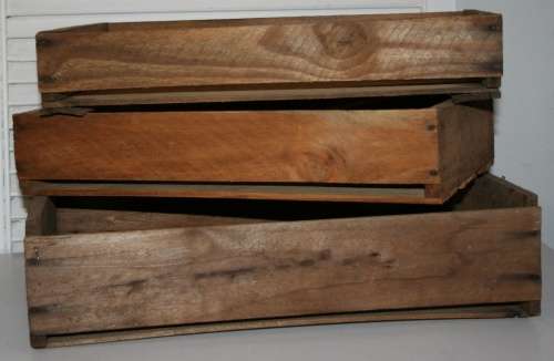 THREE STUNNING VINTAGE WOODEN TOMATO CRATES PERFECT TO PLANT YOUR HERBS