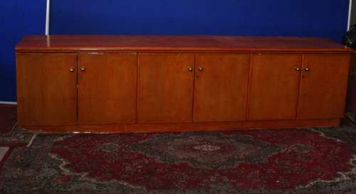 A FANTASTIC 2.83M LONG OFFICE CUPBOARD FOR YOUR OFFICE/BOARDROOM OR ENTERTAINMENT AREA STUNNING