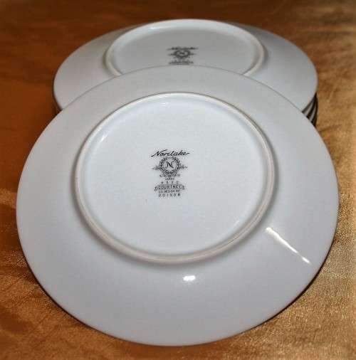 SIX STUNNING GOLD PATERN NORITAKE 6520 COURTNEY  PLATES US DESIGN PATERN - 201508 -1964 -1980