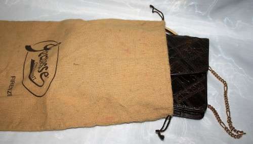 A GORGEOUS DESIGNER JEUNESSE CREATIONS HAN BAG - FIRENZE - WITH GOLD CHAIN SLING - STUNNING LEATHER