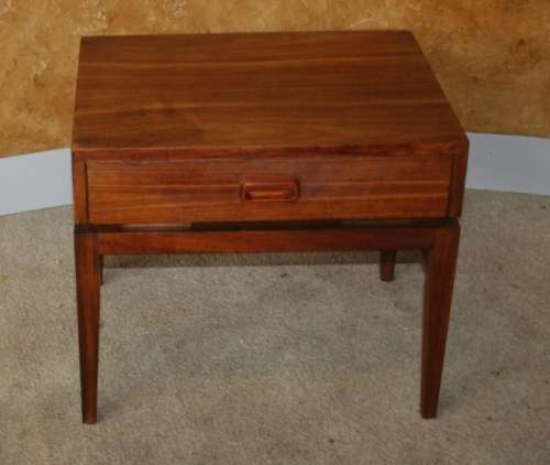 A GORGEOUS NOVO GRAFT ORIGINAL BEDSIDE CABINET IN EXCELLENT CONDITION STUNNING FURNITURE!!!