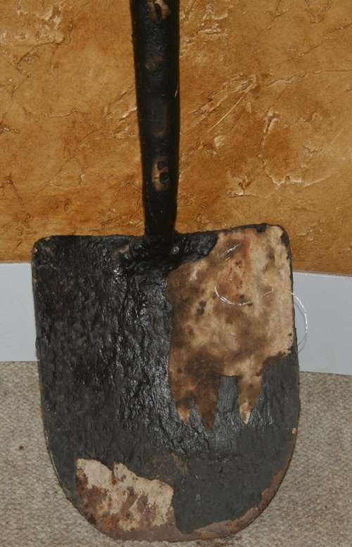 A FANTASTIC VINTAGE SPADE - GORGEOUS SHABBY CHIC DECOR