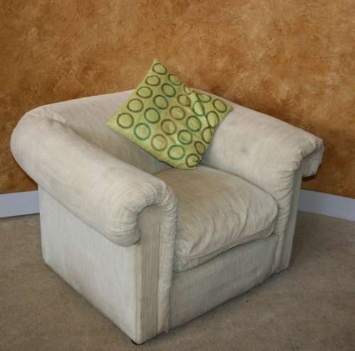 A VERY COMFORTABLE GRAFTON EVEREST SOFA CHAIR FOR THAT SPECIAL CORNER THAT NEEDS A BIT OF STYLE