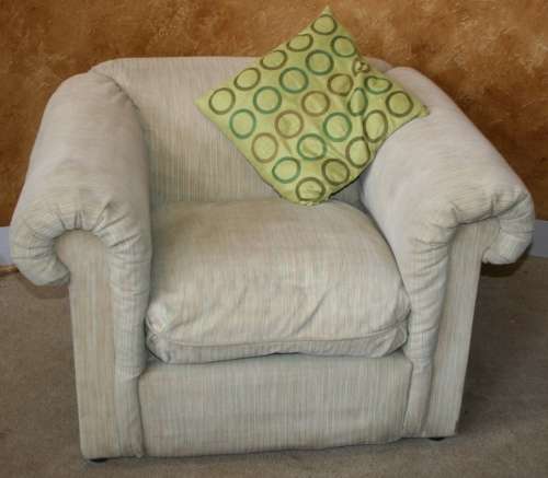 A VERY COMFORTABLE GRAFTON EVEREST SOFA CHAIR FOR THAT SPECIAL CORNER THAT NEEDS A BIT OF STYLE