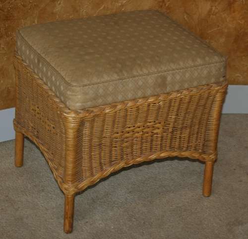 A FANTASTIC WEAVED STOOL STUNNING WITH SO MUCH DETAIL -