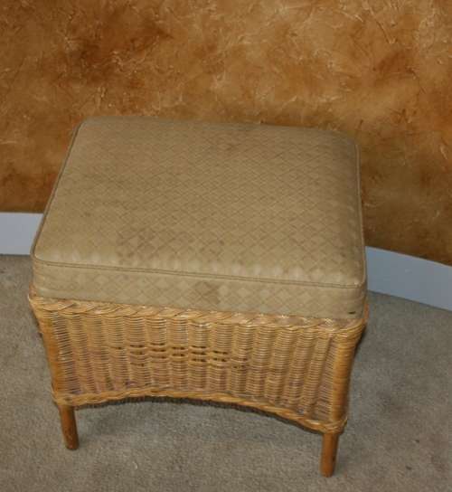 A FANTASTIC WEAVED STOOL STUNNING WITH SO MUCH DETAIL -