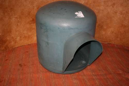 A EXTREMELY LARGE GREEN DOME DOG KENNEL FOR A BIG DOG!!!