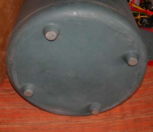 A EXTREMELY LARGE GREEN DOME DOG KENNEL FOR A BIG DOG!!!