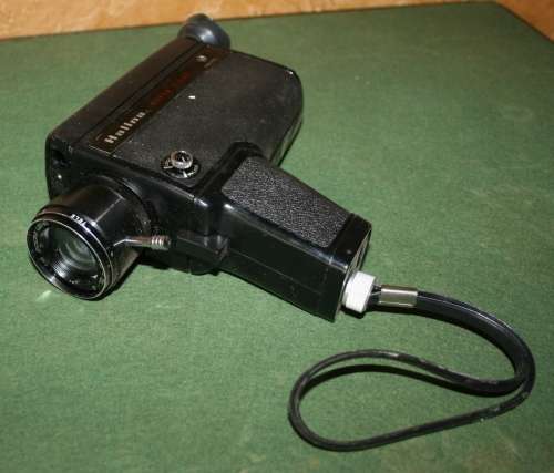 A FANTASTIC HALINA SUPPER EIGHT CAMER FOR YOUR COLLECTION