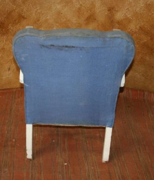 A FABULOUS SHABBY CHIC ARM CHAIR FOR THAT SPECIAL SUN SPOT ON THE PATIO FOR A MORNING COFFEE!